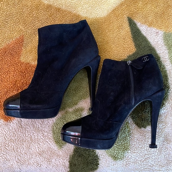 CHANEL Black Authentic Ankle Booties - Picture 2 of 4